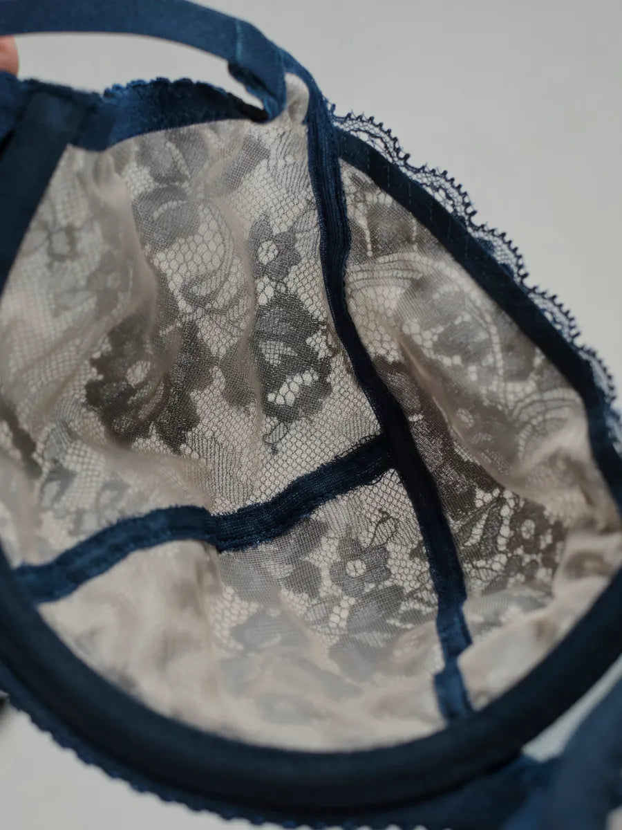 Classic Underwire Bra with Lace and Bows 117180