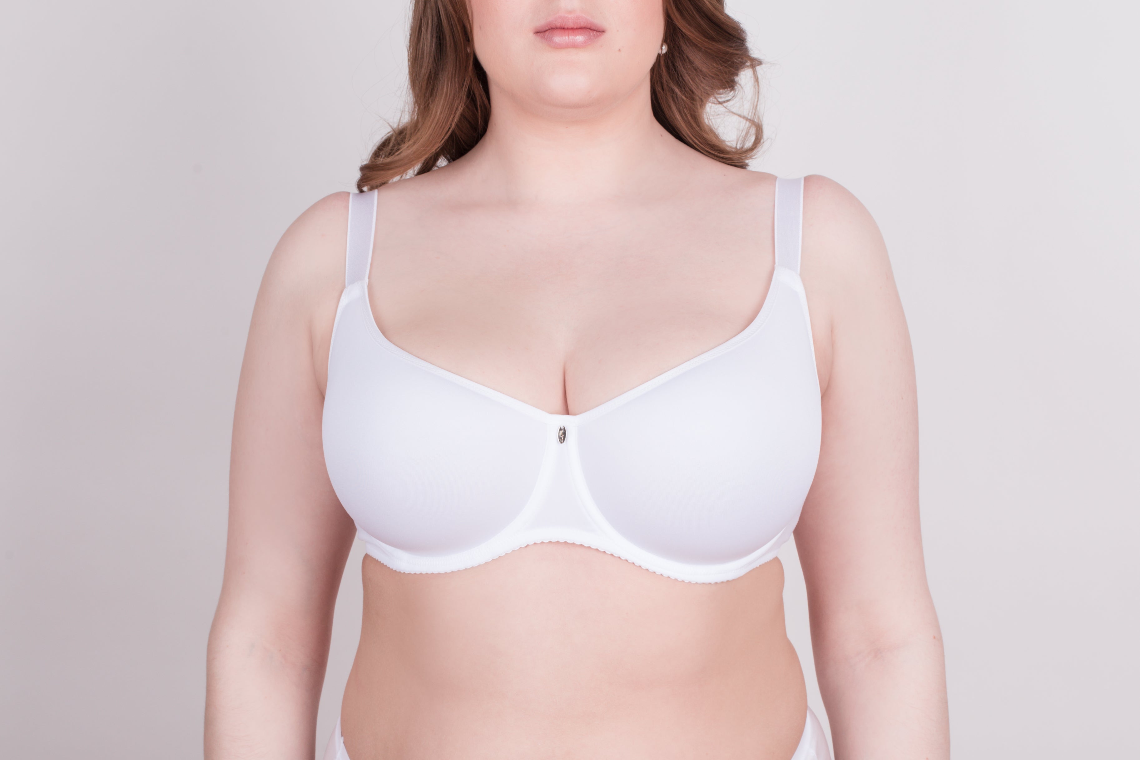 Bra with Innovative Molded Cups 119140