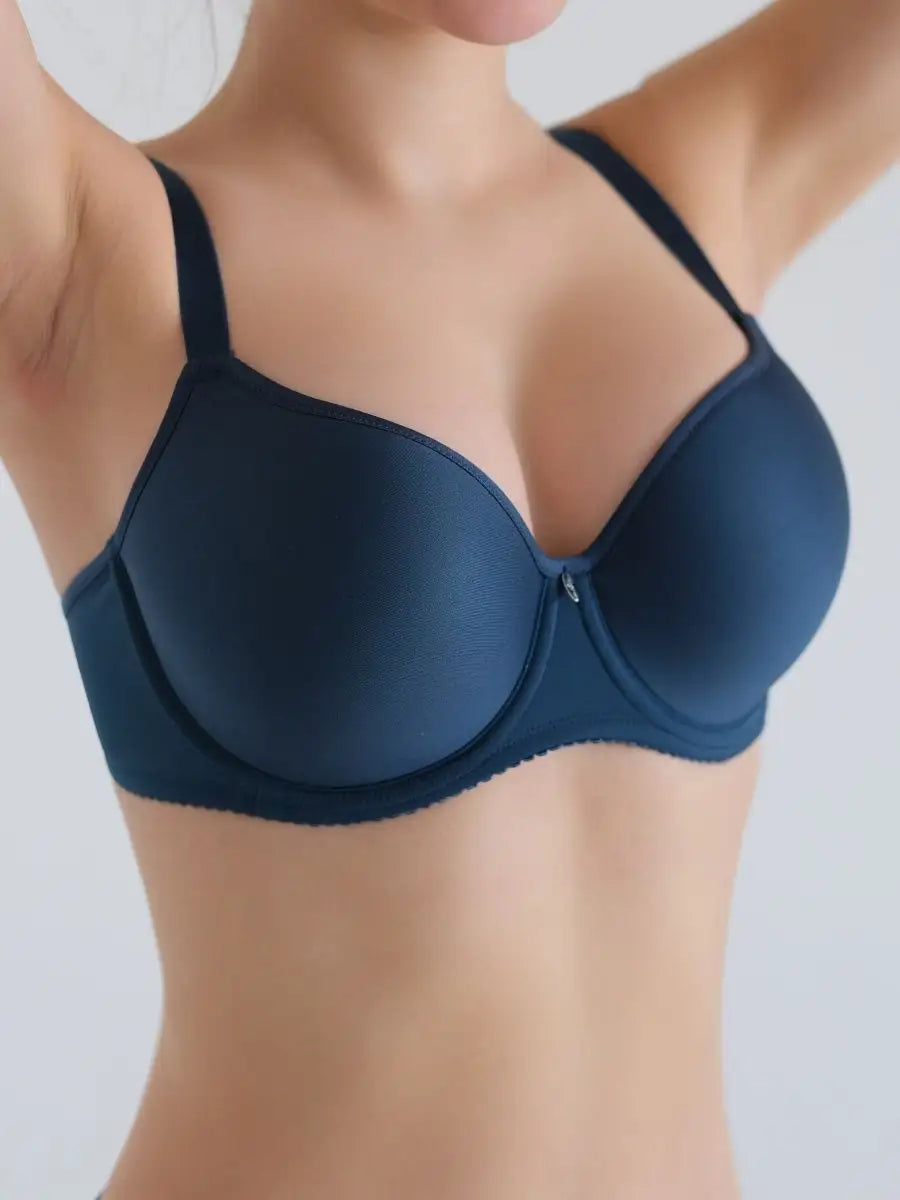 Bra with Innovative Molded Cups 119140