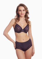 The Invisible Shaper: Molded Sport-Chic Bra with Elastic Lace 127650