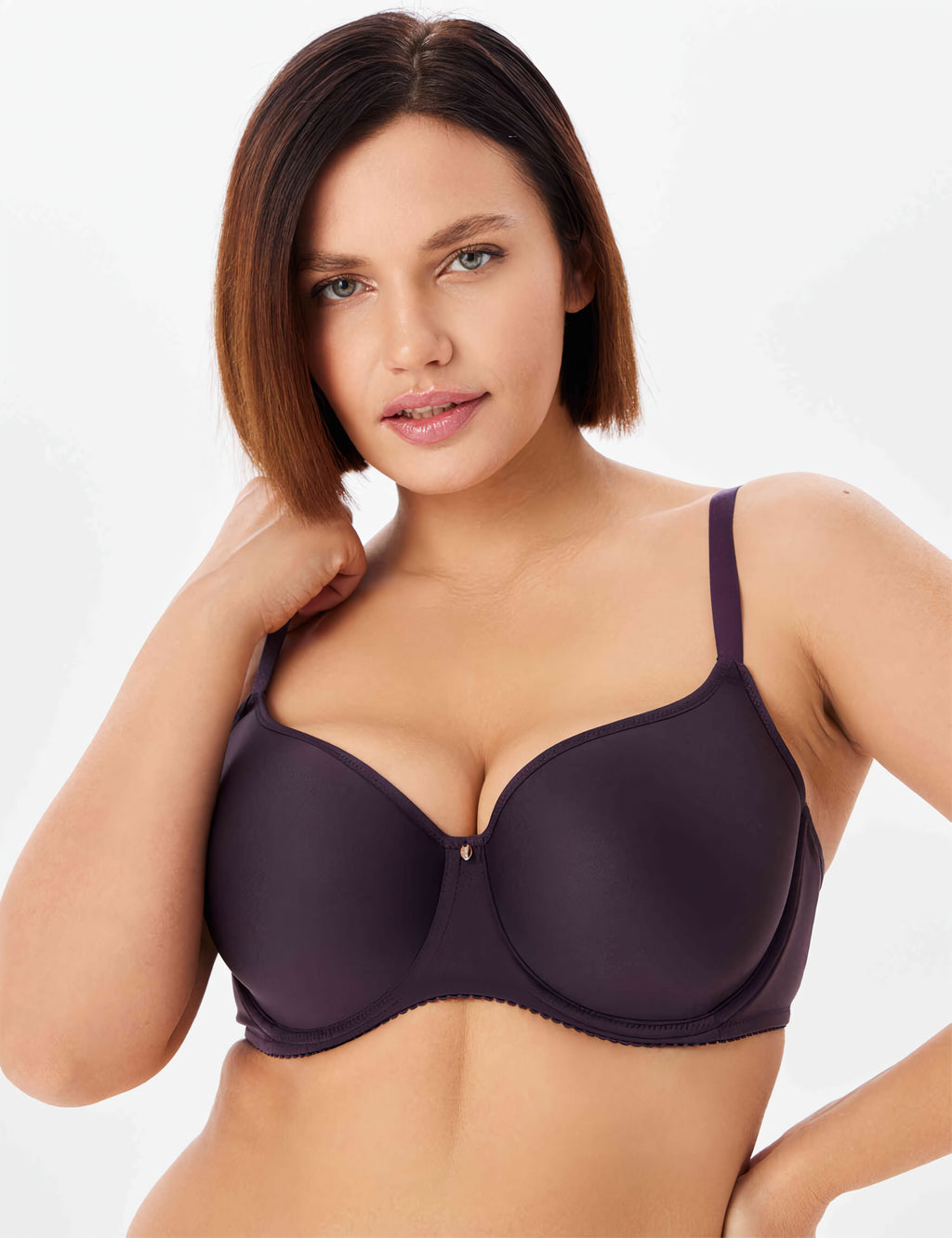 Bra with Innovative Molded Cups 119140