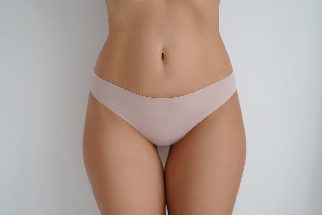 Seamless Mid-Rise Slip Briefs with Perfect Fit 260600 ✨