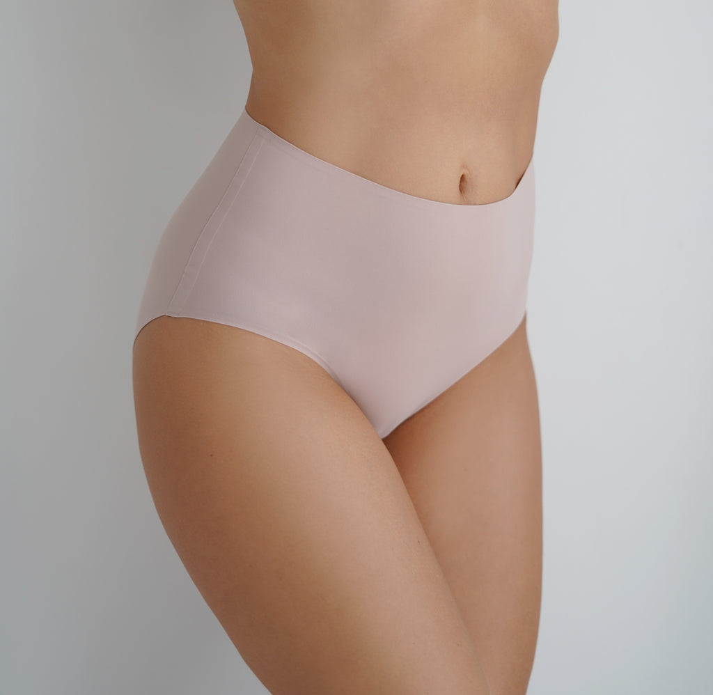 Seamless High-Rise Slip Briefs with Perfect Fit 260610