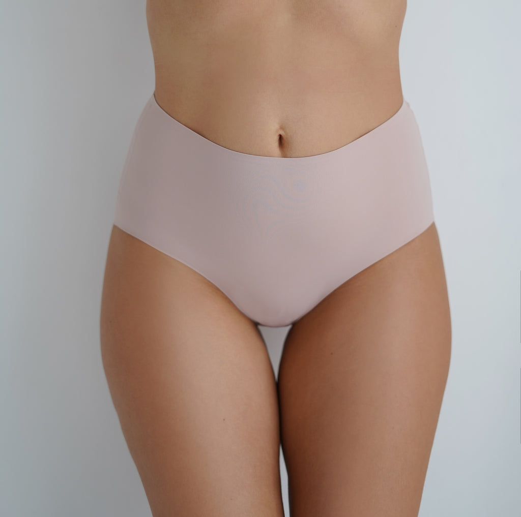 Seamless High-Rise Slip Briefs with Perfect Fit 260610