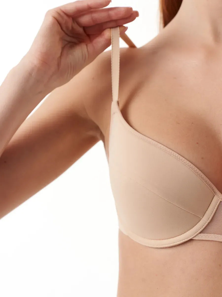 Bra with Diagonal Seam Cups and Spacer Aveline 660370