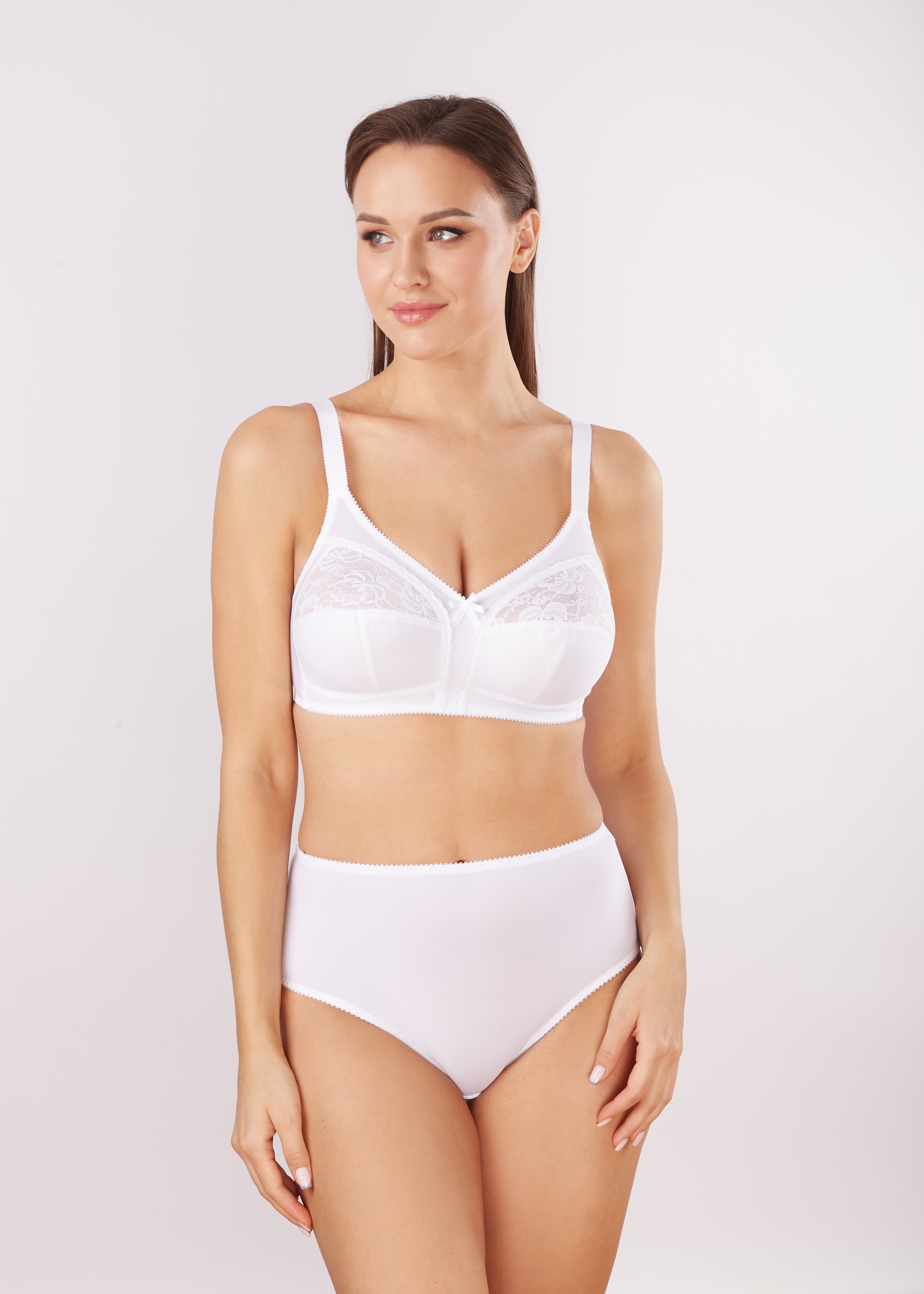Wire-Free Bra with Soft Cups AveLine 660430