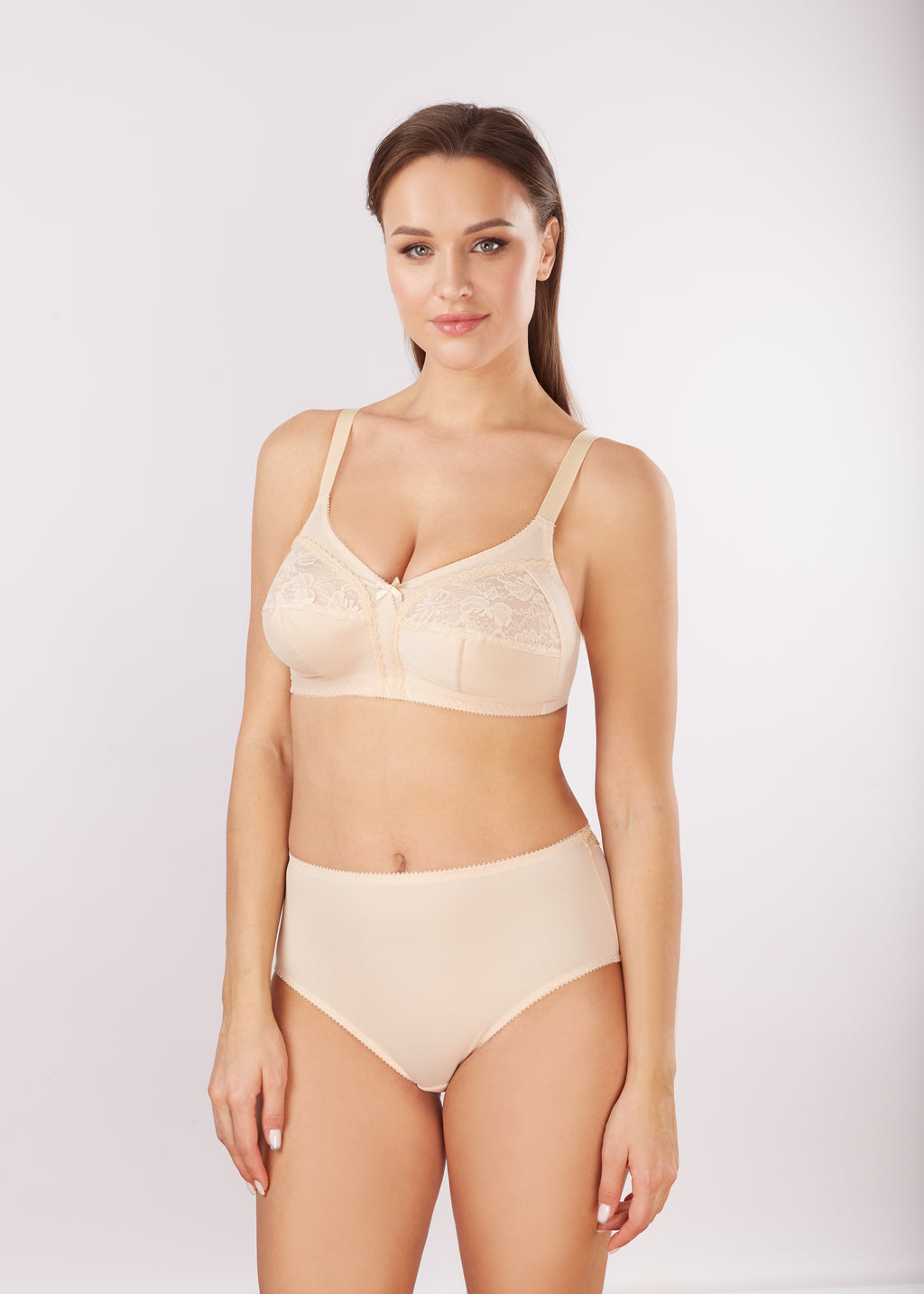 Wire-Free Bra with Soft Cups AveLine 660430