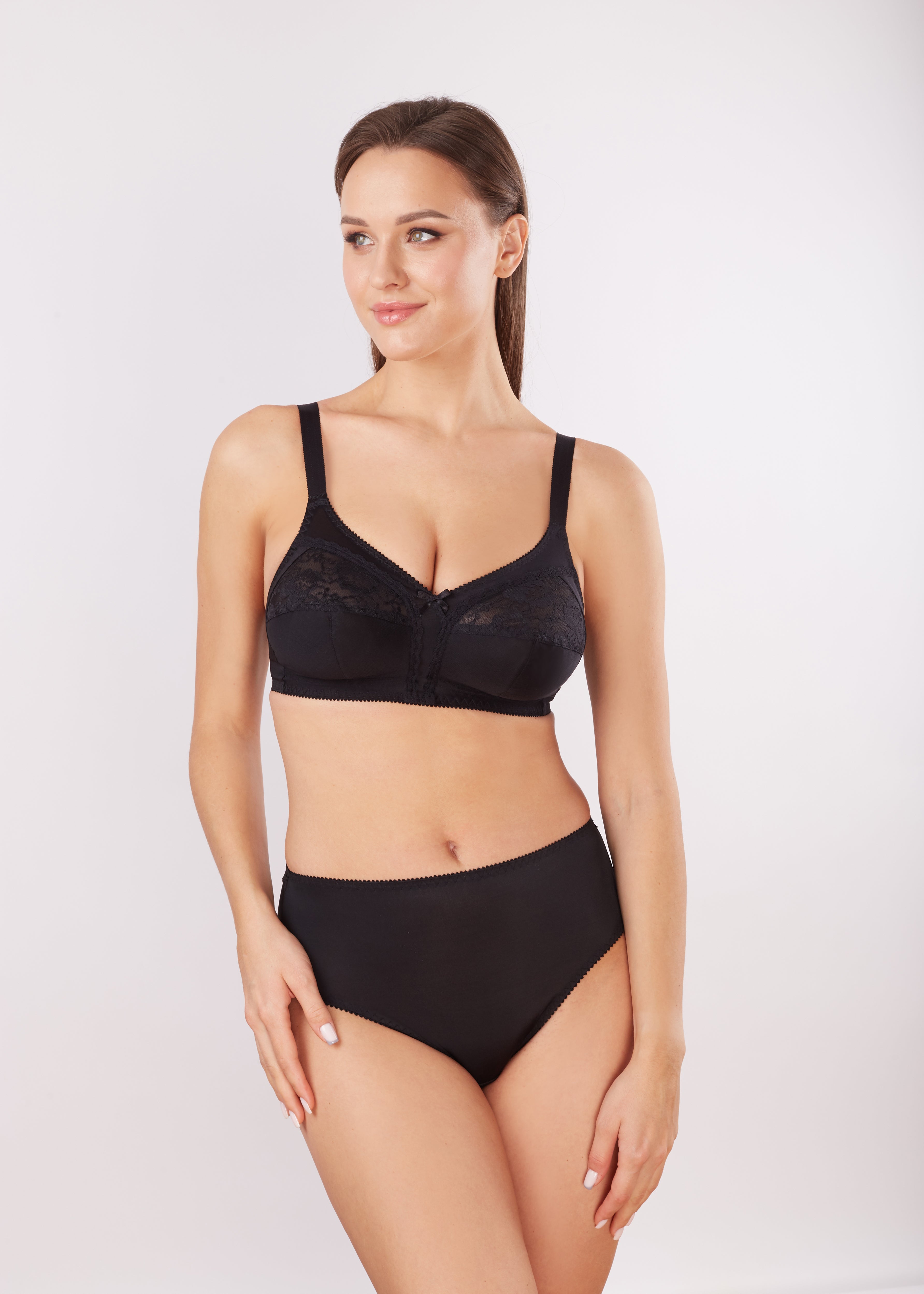 Wire-Free Bra with Soft Cups AveLine 661430