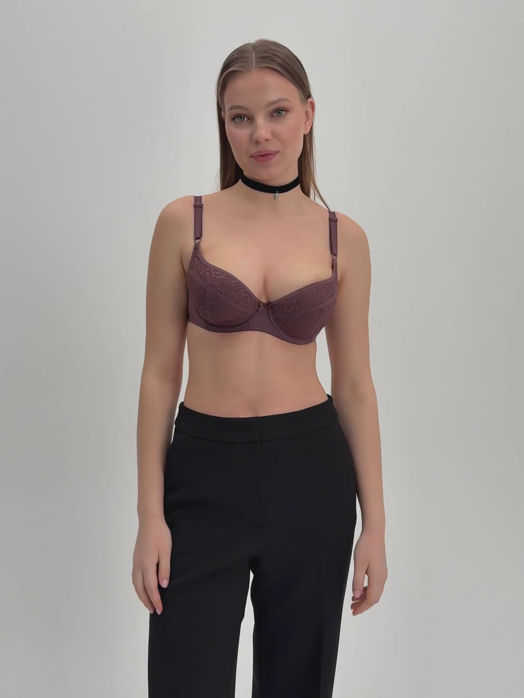 Bra with Molded Cups AveLine 660040