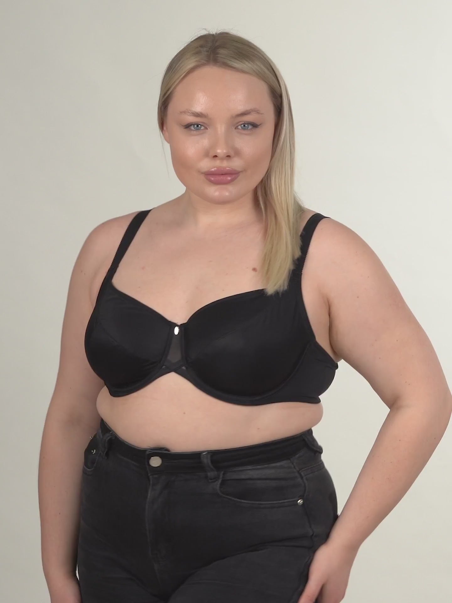 100+ Structured Underwire Bra with Triple-Segment Cups 105911